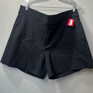 Spanx polished 6” short classic black size 1X. NWT.